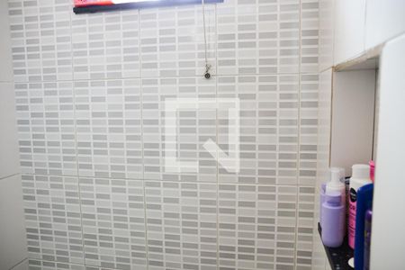 Casa à venda com 165m², 2 quartos e 2 vagas Casa à venda com 165m², 2 quartos e 2 vagasBanheiro social 1