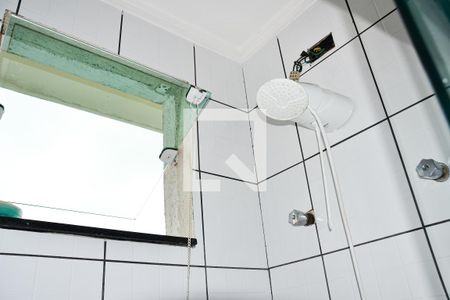 Casa à venda com 165m², 2 quartos e 2 vagas Casa à venda com 165m², 2 quartos e 2 vagasBanheiro social 1