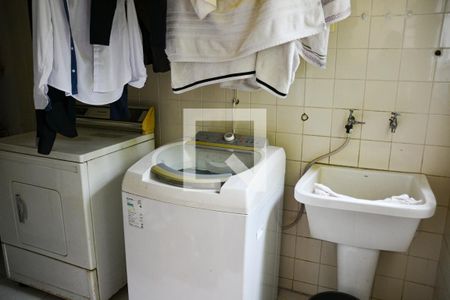 Casa à venda com 165m², 2 quartos e 2 vagas Casa à venda com 165m², 2 quartos e 2 vagasÁrea de serviço