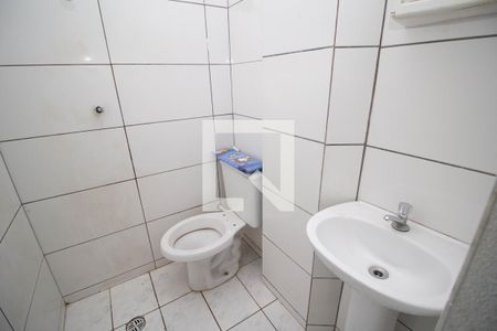 Banheiro de casa para alugar com 1 quarto, 50m² em Vila Mirante, São Paulo