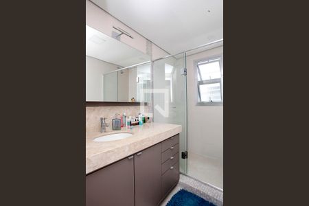 Apartamento à venda com 115m², 3 quartos e 1 vagaBanheiro 2