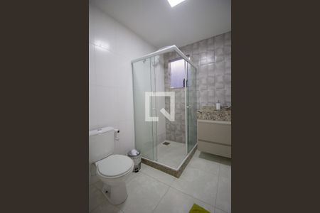 Casa de condomínio à venda com 220m², 4 quartos e 2 vagasBanheiro dos Quartos