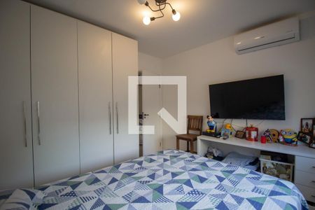 Casa de condomínio à venda com 220m², 4 quartos e 2 vagasQuarto 1