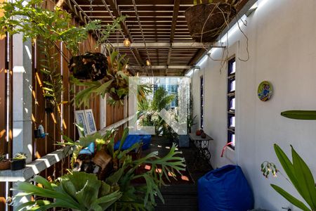 Casa à venda com 130m², 2 quartos e 1 vaga Casa à venda com 130m², 2 quartos e 1 vagaÁrea comum