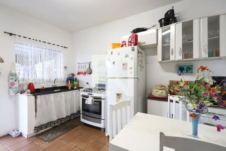 Casa à venda com 238m², 5 quartos e 5 vagasCozinha 2