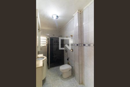 Apartamento à venda com 255m², 4 quartos e 2 vagas Apartamento à venda com 255m², 4 quartos e 2 vagasBanheiro Social 2