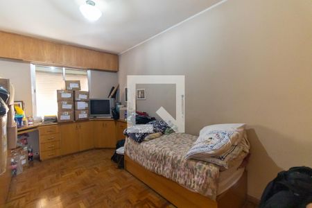 Apartamento à venda com 255m², 4 quartos e 2 vagas Apartamento à venda com 255m², 4 quartos e 2 vagasQuarto 4