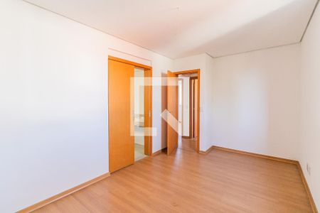 Apartamento à venda com 100m², 3 quartos e 2 vagas Apartamento à venda com 100m², 3 quartos e 2 vagasSuíte