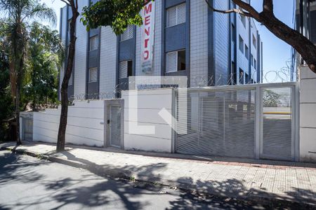 Apartamento à venda com 92m², 3 quartos e 2 vagas Apartamento à venda com 92m², 3 quartos e 2 vagasFachada