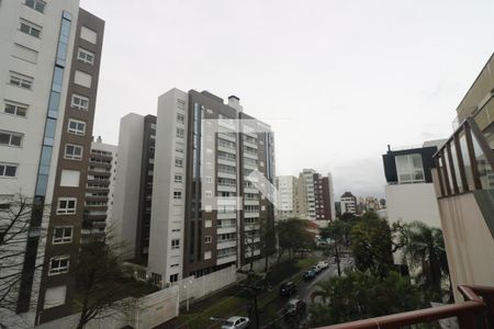 Apartamento à venda com 216m², 2 quartos e 2 vagas Apartamento à venda com 216m², 2 quartos e 2 vagasVista do Terraço