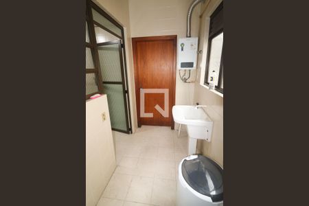 Apartamento à venda com 216m², 2 quartos e 2 vagas Apartamento à venda com 216m², 2 quartos e 2 vagasÁrea de Serviço