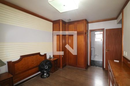 Apartamento à venda com 216m², 2 quartos e 2 vagas Apartamento à venda com 216m², 2 quartos e 2 vagasQuarto Suíte