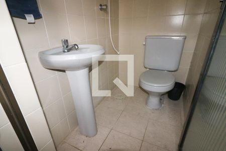 Apartamento à venda com 216m², 2 quartos e 2 vagas Apartamento à venda com 216m², 2 quartos e 2 vagasBanheiro de serviço