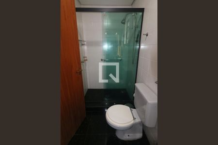 Apartamento à venda com 216m², 2 quartos e 2 vagas Apartamento à venda com 216m², 2 quartos e 2 vagasBanheiro da Suíte