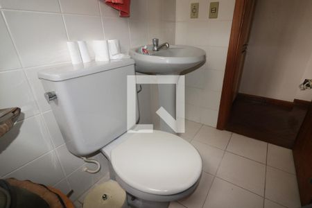 Apartamento à venda com 216m², 2 quartos e 2 vagas Apartamento à venda com 216m², 2 quartos e 2 vagasBanheiro 2