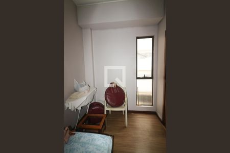 Apartamento à venda com 216m², 2 quartos e 2 vagas Apartamento à venda com 216m², 2 quartos e 2 vagasQuarto de Serviço