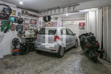 Casa à venda com 160m², 3 quartos e 2 vagas Casa à venda com 160m², 3 quartos e 2 vagasGaragem
