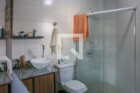 Casa à venda com 160m², 3 quartos e 2 vagas Casa à venda com 160m², 3 quartos e 2 vagasBanheiro da Suíte 2