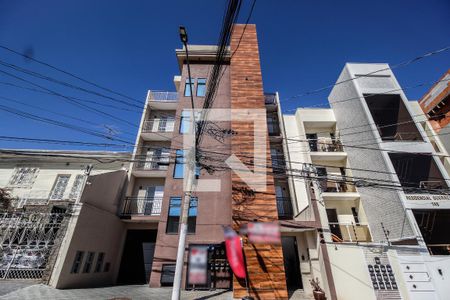 Apartamento à venda com 37m², 2 quartos e sem vaga Apartamento à venda com 37m², 2 quartos e sem vagaFachada
