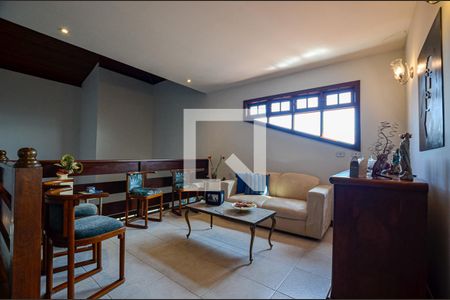 Casa de condomínio à venda com 460m², 5 quartos e 2 vagas Casa de condomínio à venda com 460m², 5 quartos e 2 vagasQuarto 3