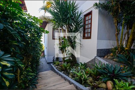 Casa de condomínio à venda com 460m², 5 quartos e 2 vagas Casa de condomínio à venda com 460m², 5 quartos e 2 vagasJardim