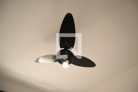 Sala de casa de condomínio para alugar com 1 quarto, 40m² em Vista Alegre, Rio de Janeiro