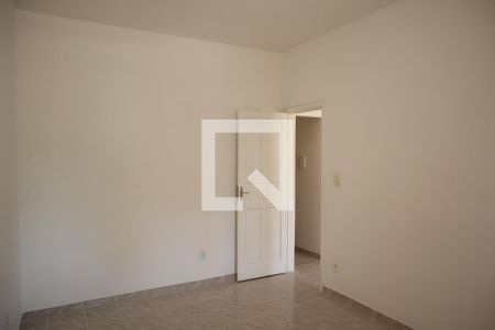 Quarto de casa de condomínio para alugar com 1 quarto, 40m² em Vista Alegre, Rio de Janeiro