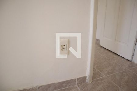 Sala de casa de condomínio para alugar com 1 quarto, 40m² em Vista Alegre, Rio de Janeiro