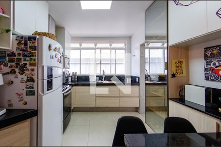 Apartamento à venda com 103m², 3 quartos e 1 vaga Apartamento à venda com 103m², 3 quartos e 1 vagaCozinha