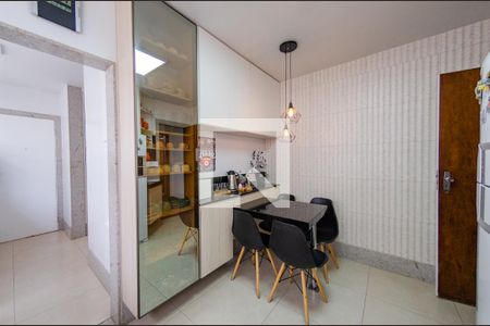 Apartamento à venda com 103m², 3 quartos e 1 vaga Apartamento à venda com 103m², 3 quartos e 1 vagaCozinha