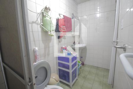 Casa à venda com 230m², 2 quartos e 3 vagasBanheiro 2