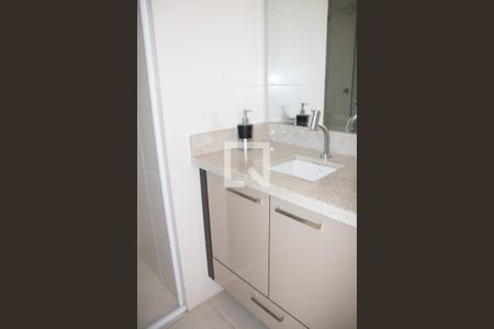 Apartamento à venda com 120m², 2 quartos e 2 vagas Apartamento à venda com 120m², 2 quartos e 2 vagasBanheiro 2