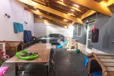 Casa à venda com 239m², 3 quartos e 3 vagas Casa à venda com 239m², 3 quartos e 3 vagasÁrea de Serviço