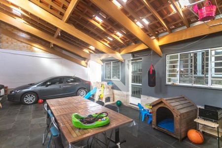 Casa à venda com 239m², 3 quartos e 3 vagas Casa à venda com 239m², 3 quartos e 3 vagasÁrea de Serviço