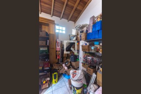 Casa à venda com 239m², 3 quartos e 3 vagas Casa à venda com 239m², 3 quartos e 3 vagasQuarto de serviço