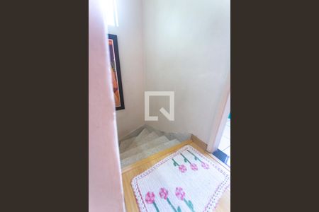 Casa à venda com 239m², 3 quartos e 3 vagas Casa à venda com 239m², 3 quartos e 3 vagasHall dos quartos