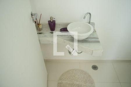 Lavabo de casa de condomínio para alugar com 3 quartos, 250m² em Moinho Velho, Cotia