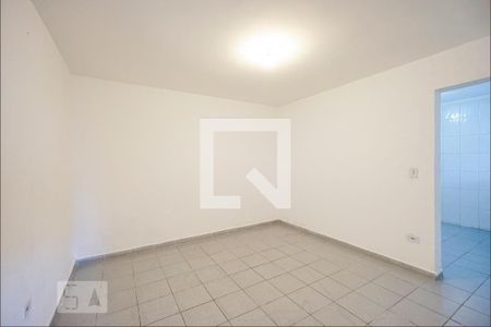 Casa para alugar com 1 quarto, 70m² em Jardim Iva, São Paulo