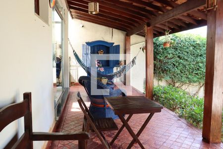 Casa à venda com 299m², 3 quartos e 4 vagasVaranda da Sala