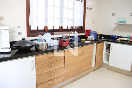 Casa à venda com 299m², 3 quartos e 4 vagasDetalhe da cozinha