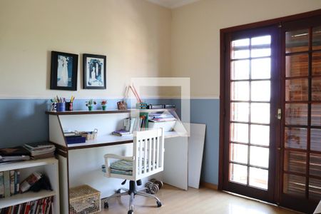 Casa à venda com 299m², 3 quartos e 4 vagasQuarto 2