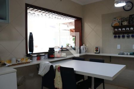Casa à venda com 299m², 3 quartos e 4 vagasDetalhe da cozinha