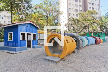 Apartamento à venda com 50m², 2 quartos e 1 vaga Apartamento à venda com 50m², 2 quartos e 1 vagaÁrea comum - Playground