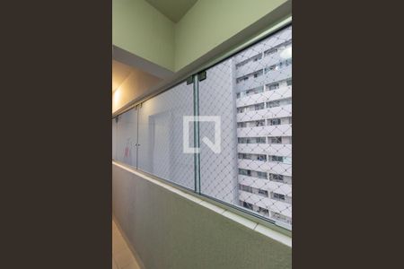 Sacada de apartamento à venda com 2 quartos, 63m² em Jaguaribe, Osasco