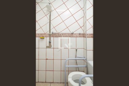 Casa à venda com 158m², 4 quartos e 2 vagas Casa à venda com 158m², 4 quartos e 2 vagasBanheiro de serviço