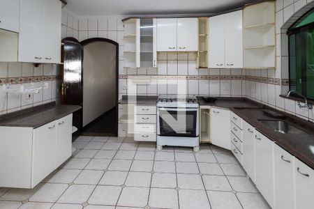 Casa à venda com 158m², 4 quartos e 2 vagas Casa à venda com 158m², 4 quartos e 2 vagasCozinha