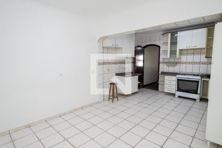 Casa à venda com 158m², 4 quartos e 2 vagas Casa à venda com 158m², 4 quartos e 2 vagasSala de Jantar