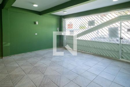 Casa à venda com 158m², 4 quartos e 2 vagas Casa à venda com 158m², 4 quartos e 2 vagasGaragem