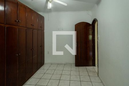 Casa à venda com 158m², 4 quartos e 2 vagas Casa à venda com 158m², 4 quartos e 2 vagasSuíte 1