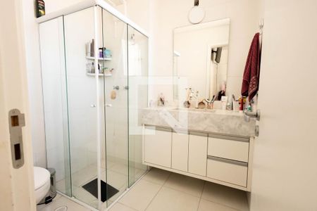 Apartamento para alugar com 75m², 2 quartos e 2 vagasBanheiro